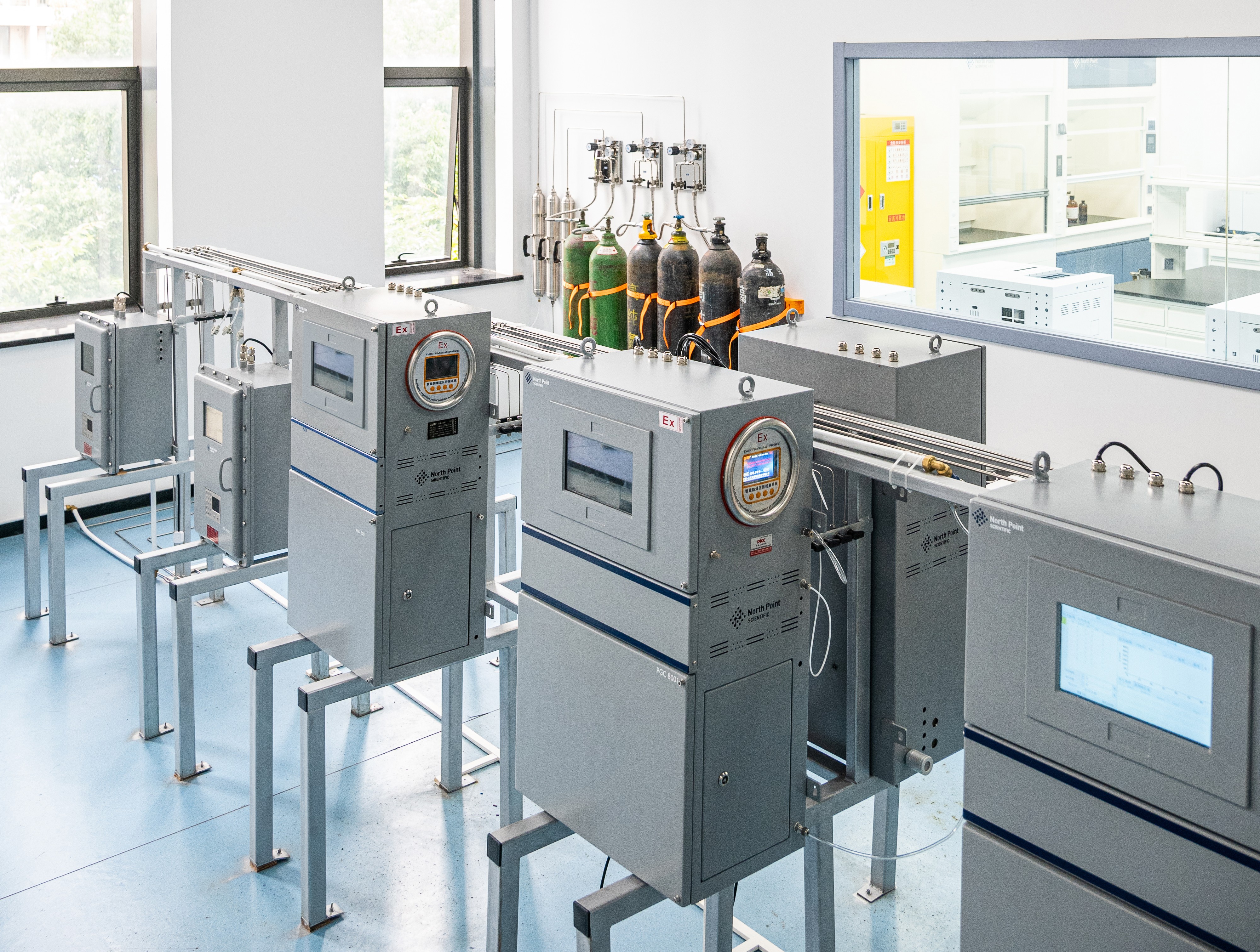 北角工業(yè)在線(xiàn)防爆氣相色譜儀：讓危險(xiǎn)區(qū)域的生產(chǎn)分析，既精準(zhǔn)又安全